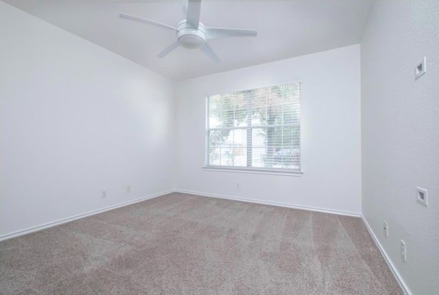 116 Holland ST NE, Hutto, TX 78634