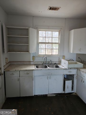 2380 Napier Avenue, Macon, GA 31204