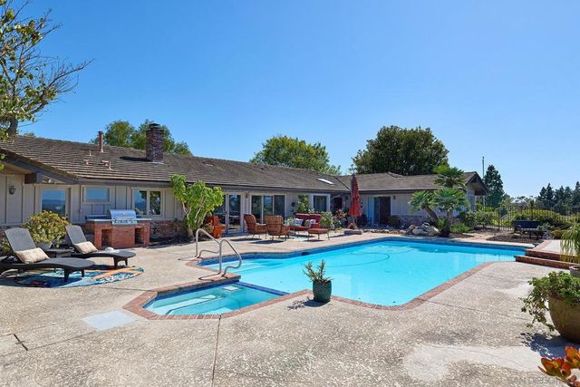 17505 Corte Lomas Verdes, Poway, CA 92064
