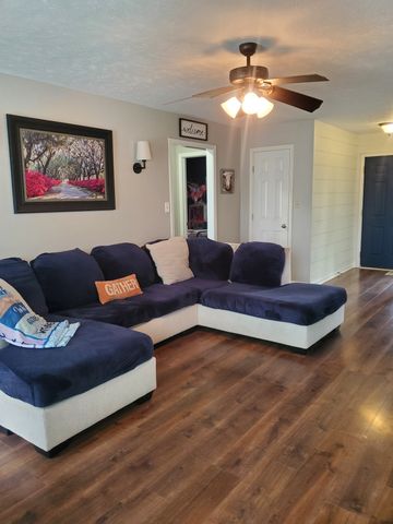 2624 Valley Ln, Lewisburg, TN 37091