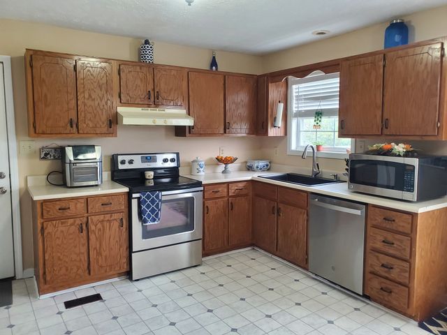 2624 Valley Ln, Lewisburg, TN 37091