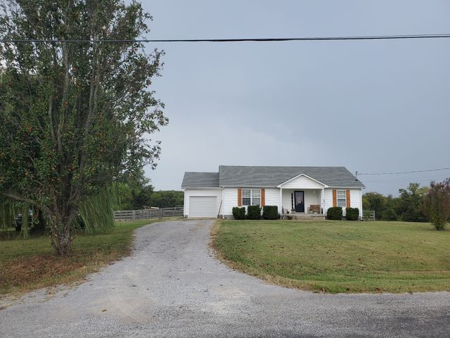 2624 Valley Ln, Lewisburg, TN 37091