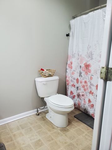 2624 Valley Ln, Lewisburg, TN 37091