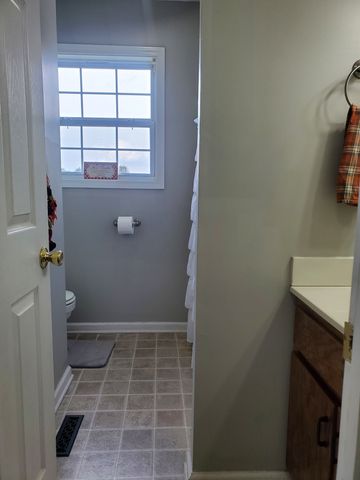 2624 Valley Ln, Lewisburg, TN 37091