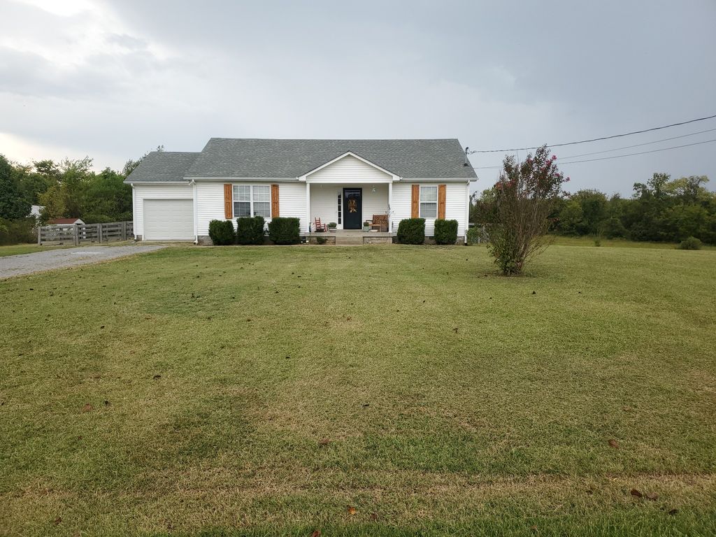 2624 Valley Ln, Lewisburg, TN 37091
