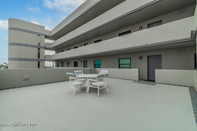 85 S Atlantic Avenue 302, Cocoa Beach, FL 32931
