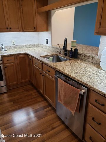 85 S Atlantic Avenue 302, Cocoa Beach, FL 32931