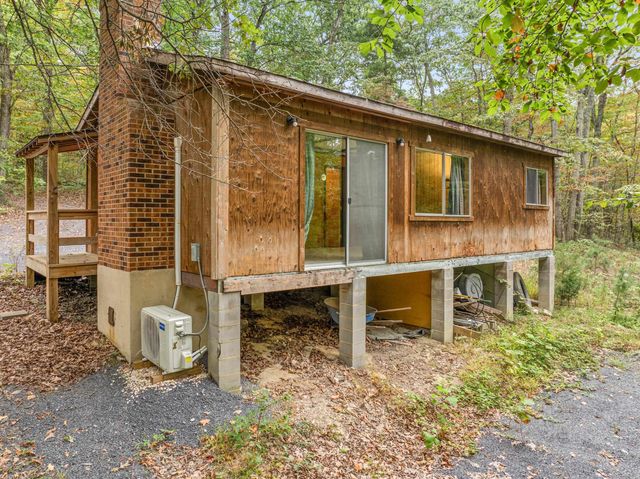 974 SUNDANCE RETREAT LN, New Market, VA 22844