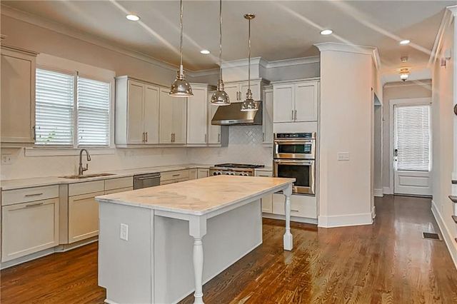 1322 English Street NW, Atlanta, GA 30318