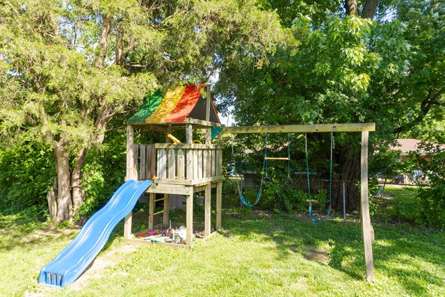 803 Knollwood Drive, Taylor Mill, KY 41015