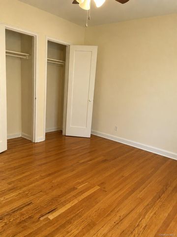 260-51 73rd Avenue, Glen Oaks, NY 11004