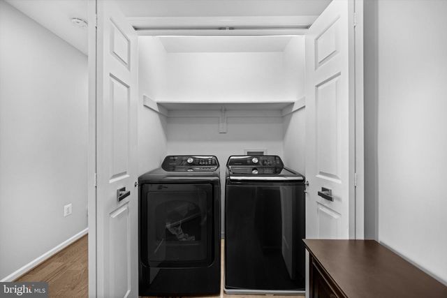 8261 ELECTRIC AVE, Vienna, VA 22182