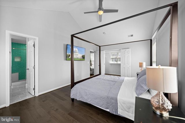 8261 ELECTRIC AVE, Vienna, VA 22182