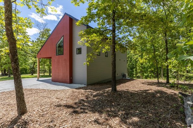 2 Walmer Lane, Bella Vista, AR 72714