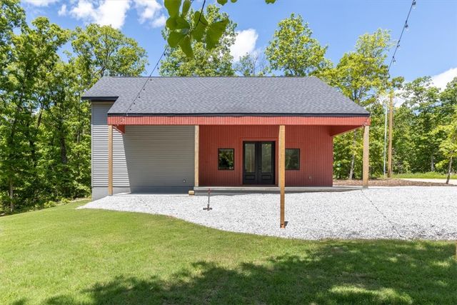 2 Walmer Lane, Bella Vista, AR 72714
