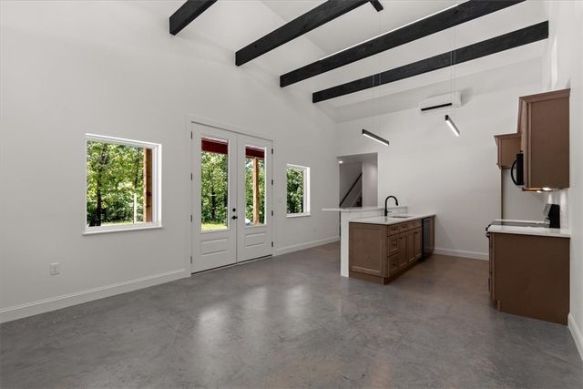 2 Walmer Lane, Bella Vista, AR 72714