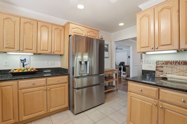 21 River Oaks Dr, Bluffton, SC 29910