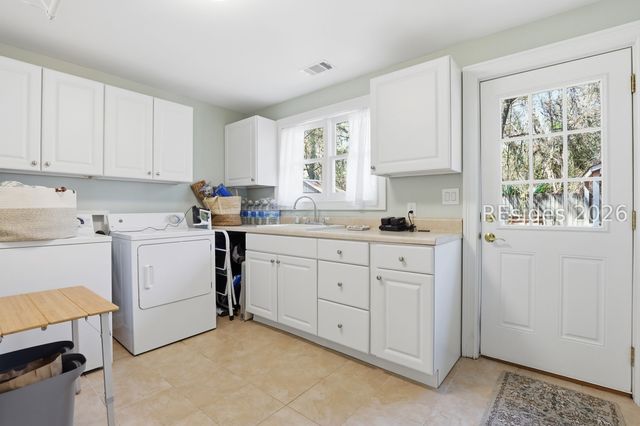 21 River Oaks Dr, Bluffton, SC 29910