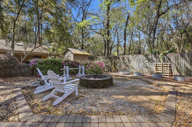 21 River Oaks Dr, Bluffton, SC 29910