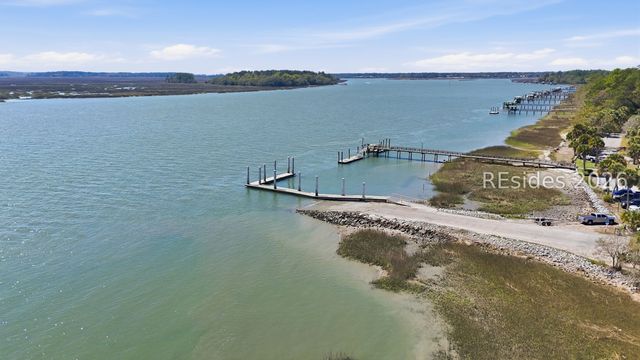 21 River Oaks Dr, Bluffton, SC 29910