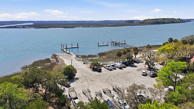21 River Oaks Dr, Bluffton, SC 29910