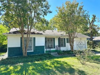 2330 Ballycastle Drive, Dallas, TX 75228
