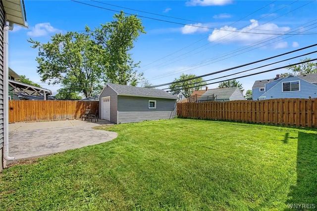 65 Grayton Road, Tonawanda, NY 14150