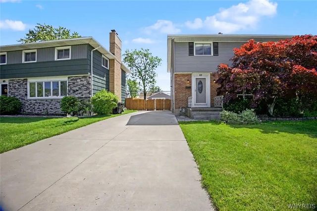 65 Grayton Road, Tonawanda, NY 14150