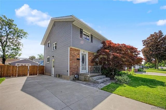 65 Grayton Road, Tonawanda, NY 14150
