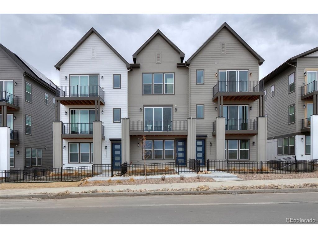 11542 Vibrato Ln, Lone Tree, CO 80134