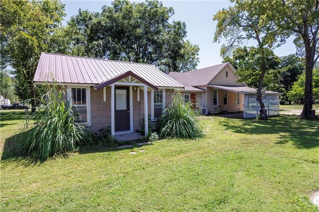 330 N 13th Street, Fredonia, KS 66736