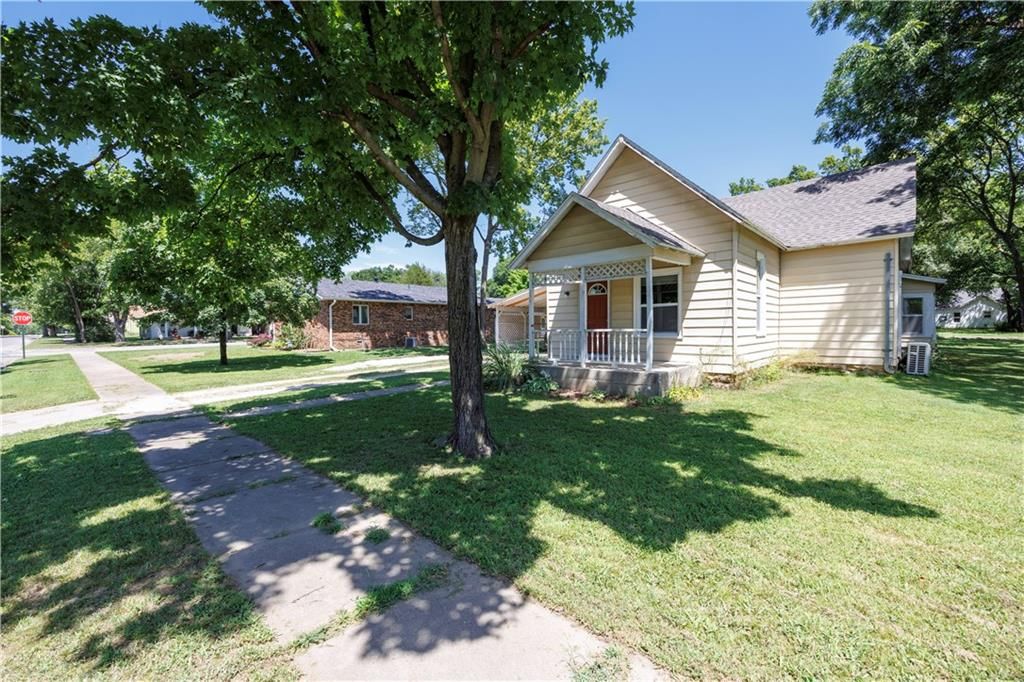330 N 13th Street, Fredonia, KS 66736