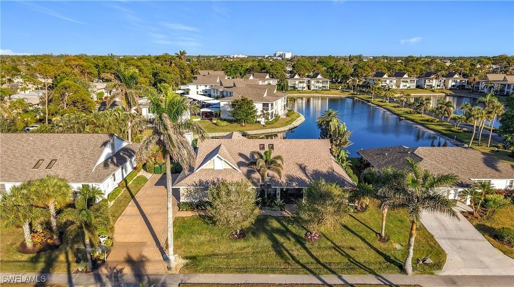1659 Sandpiper ST E, Naples, FL 34102