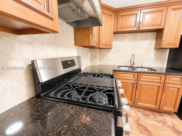 13100 SW 92nd Ave A-212, Miami, FL 33176