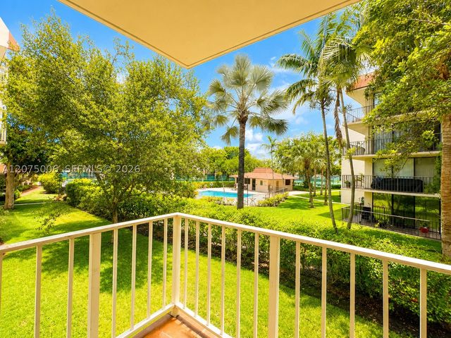 13100 SW 92nd Ave A-212, Miami, FL 33176