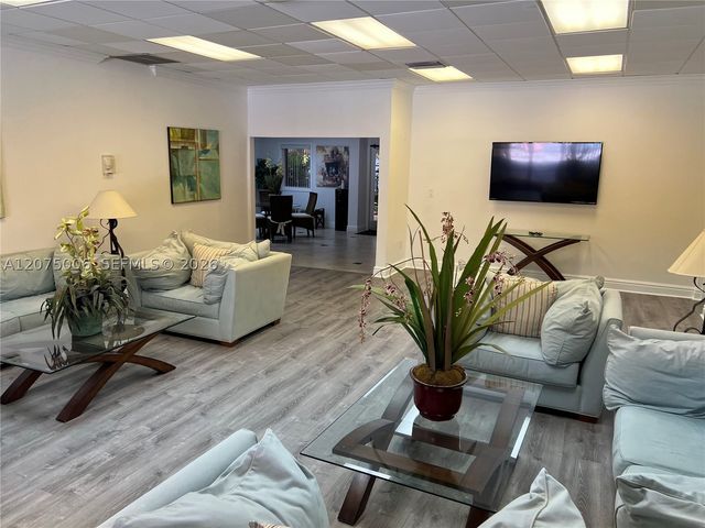 13100 SW 92nd Ave A-212, Miami, FL 33176