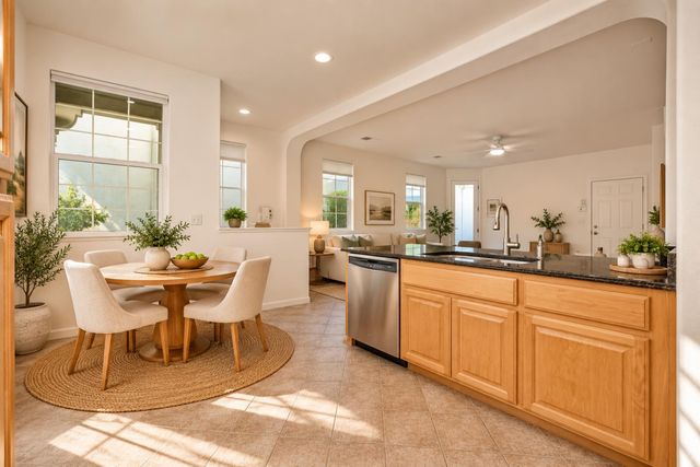11013 International Dr, Rancho Cordova, CA 95670