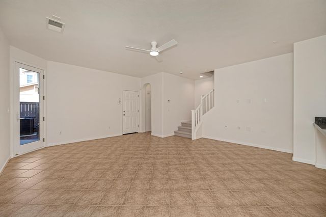 11013 International Dr, Rancho Cordova, CA 95670