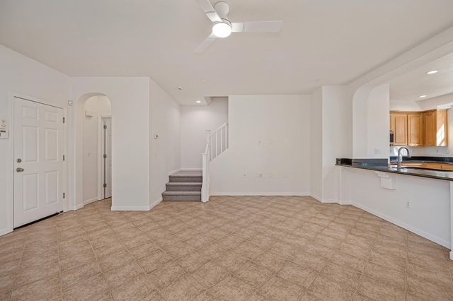 11013 International Dr, Rancho Cordova, CA 95670