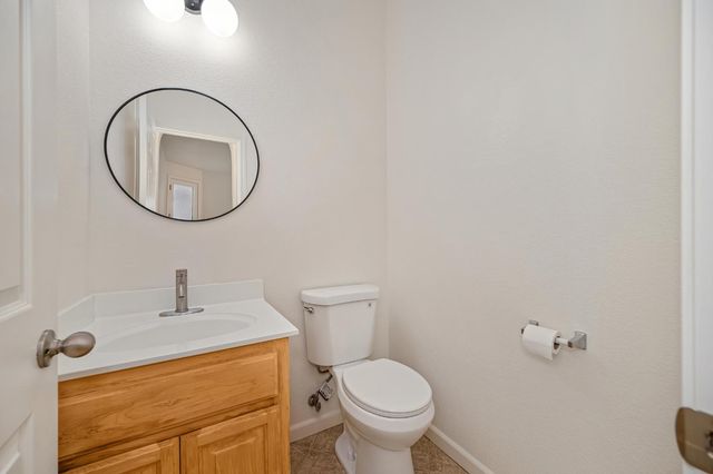 11013 International Dr, Rancho Cordova, CA 95670