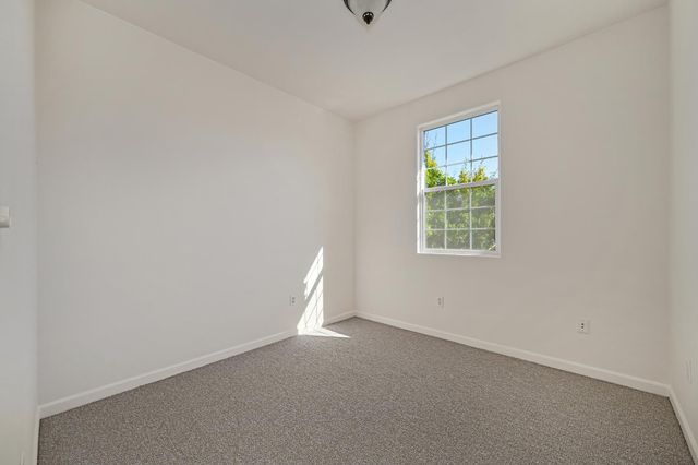 11013 International Dr, Rancho Cordova, CA 95670