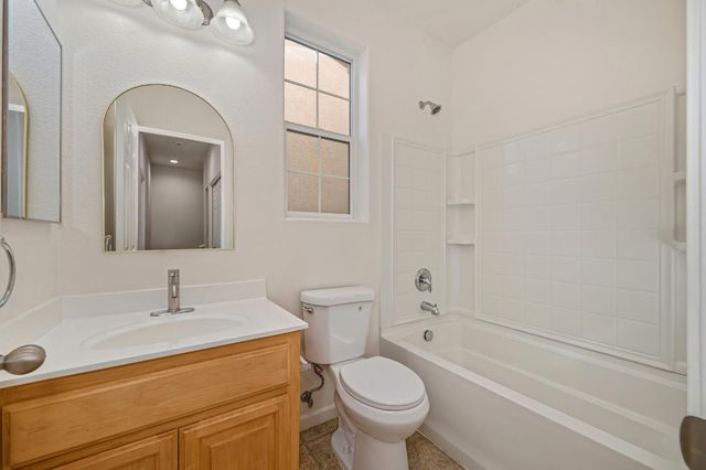 11013 International Dr, Rancho Cordova, CA 95670