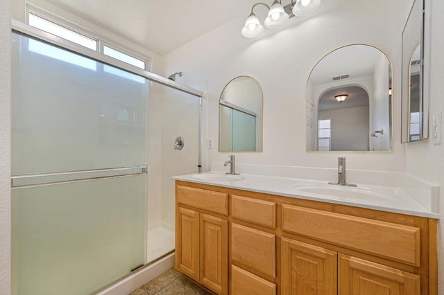 11013 International Dr, Rancho Cordova, CA 95670