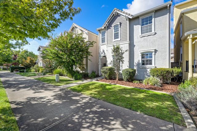 11013 International Dr, Rancho Cordova, CA 95670