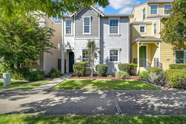 11013 International Dr, Rancho Cordova, CA 95670
