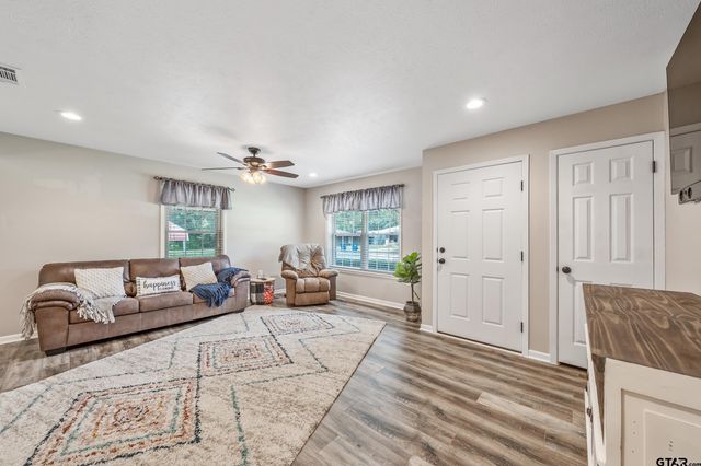 135 Short St, Rusk, TX 75785