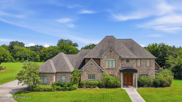 553 Twin Cedars Drive, Madison, MS 39110