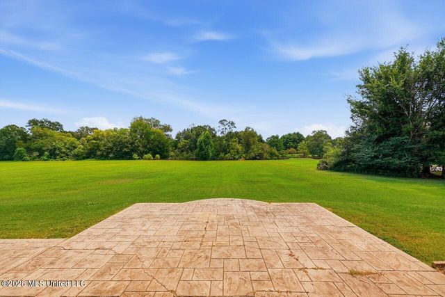 553 Twin Cedars Drive, Madison, MS 39110