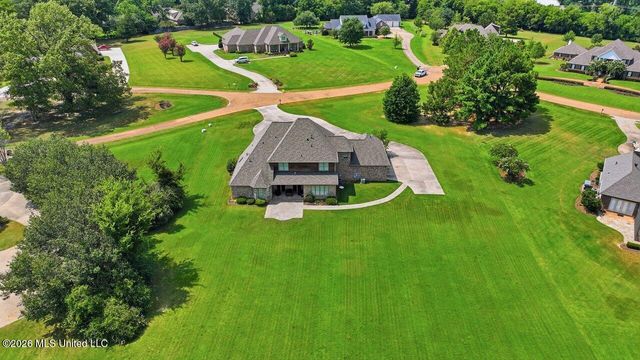 553 Twin Cedars Drive, Madison, MS 39110