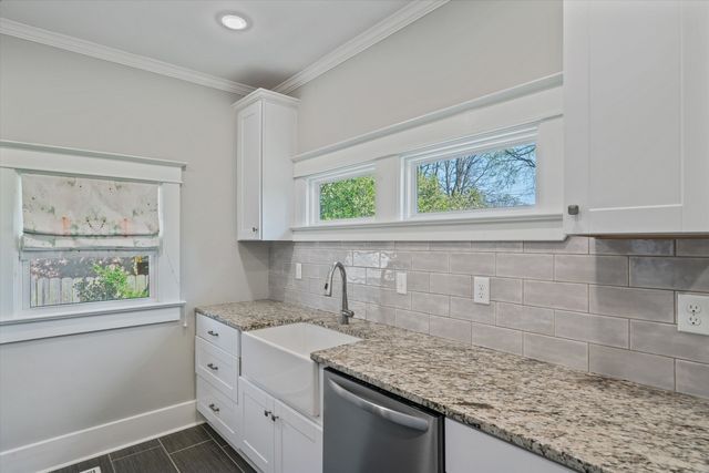 1893 FELIX AVE, Memphis, TN 38114